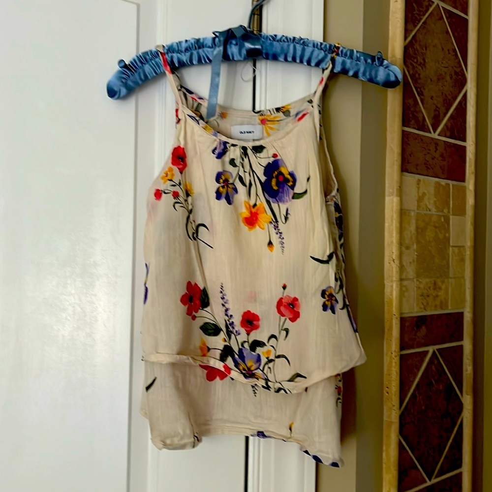 Old Navy girls spaghetti strap summer flower shirt.size 10-12
